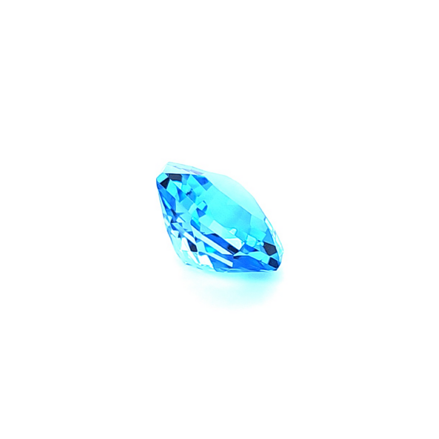 6.56 Ct Natural Swiss blue Topaz - VVS – 12.60 x 10.10mm