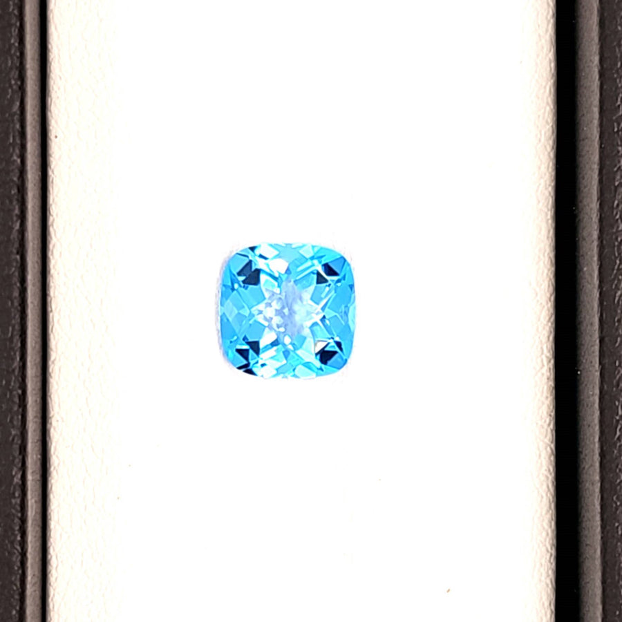 Natural Swiss blue Topaz – 3.85 Ct VVS – 9.00mm