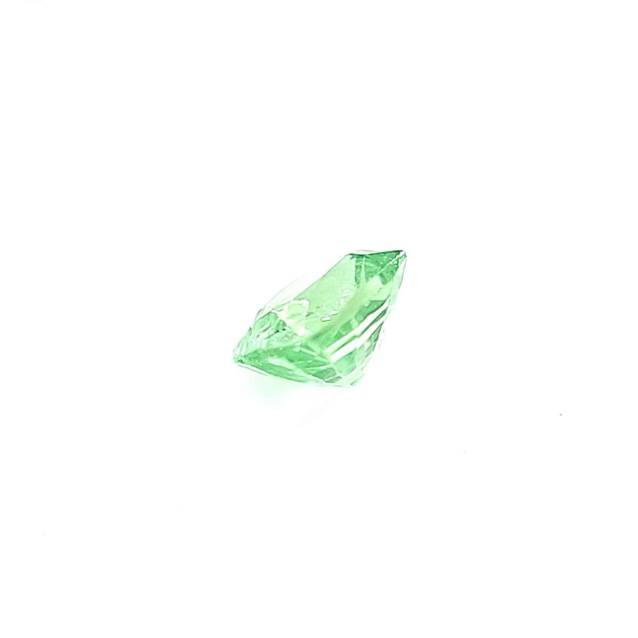 Natural Tsavorite Garnet cushion cut – 0.85 Ct SI – 6.40 x 5.40mm