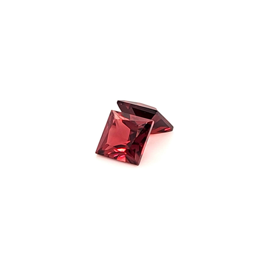 gemstones that are red