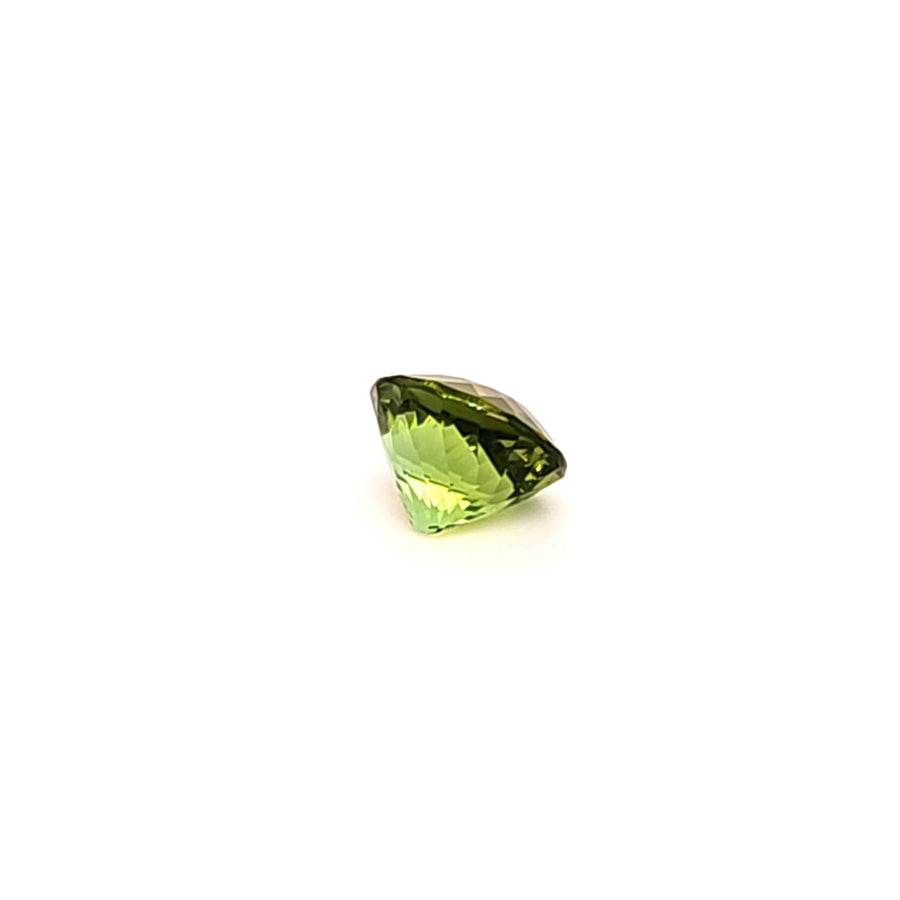 Natural Tourmaline oval cut – 2.41 Ct VVS – 8.95 x 7.54mm