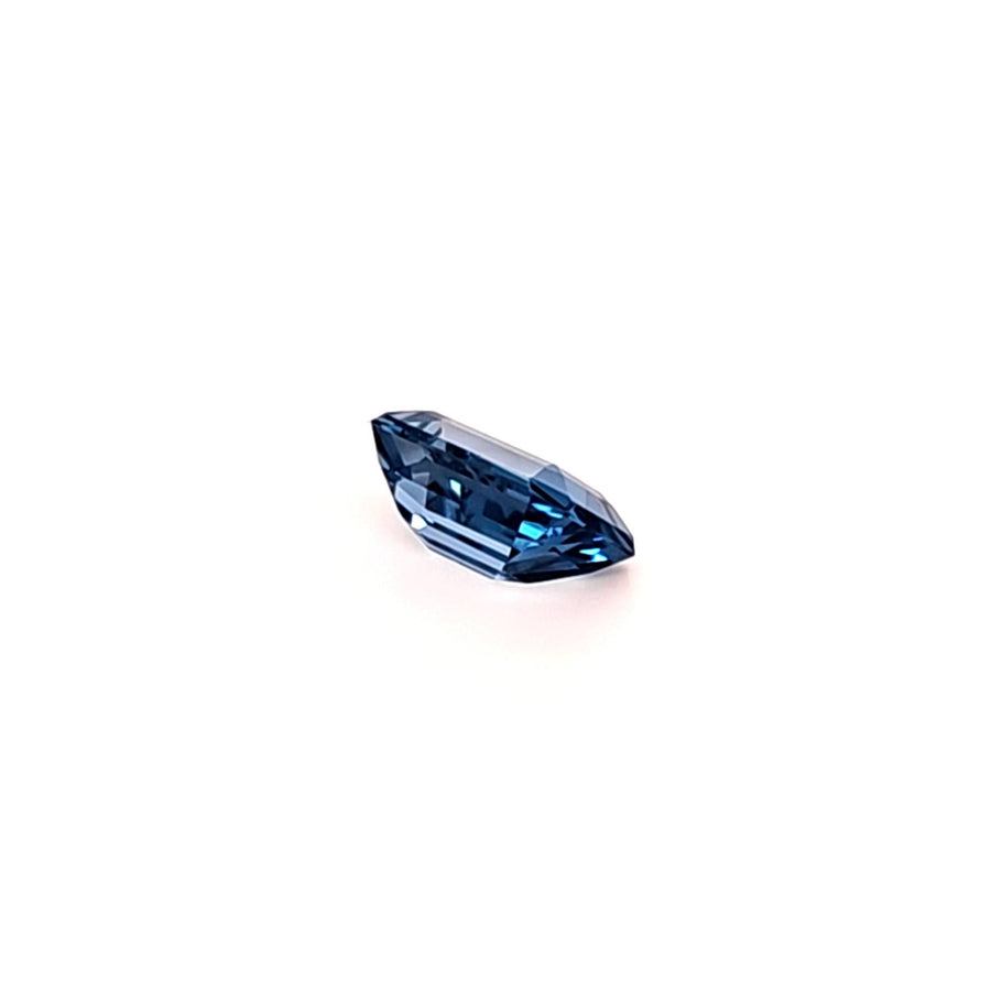 Natural London blue Topaz – 3.57 Ct VVS – 10.37 x 7.25mm