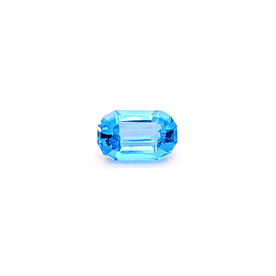 Natural Swiss blue Topaz – 4.04 Ct VVS – 11.00 x 7.00mm