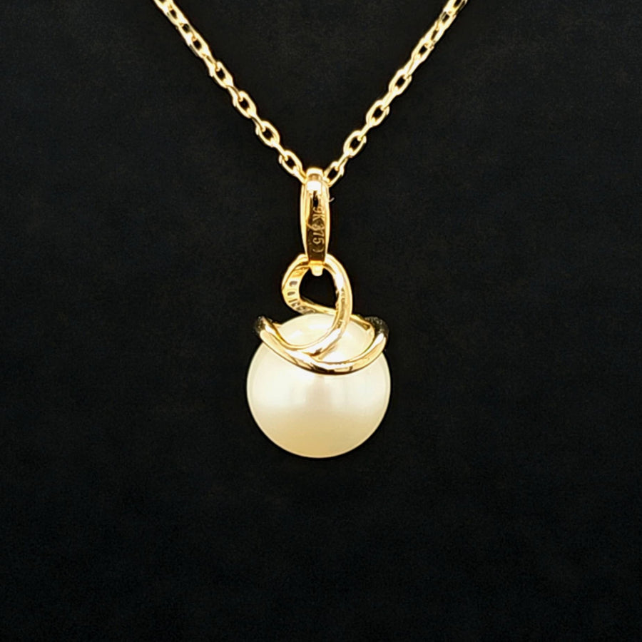 3.91 Freshwater Pearl & Diamond Pendant – 9k Yellow Gold – 9mm