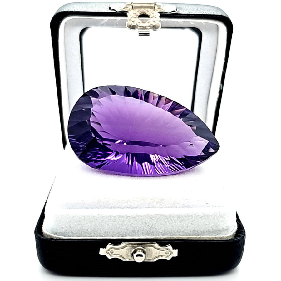 122.45 Ct Natural Amethyst – VVS – 43.00 x 26.00mm