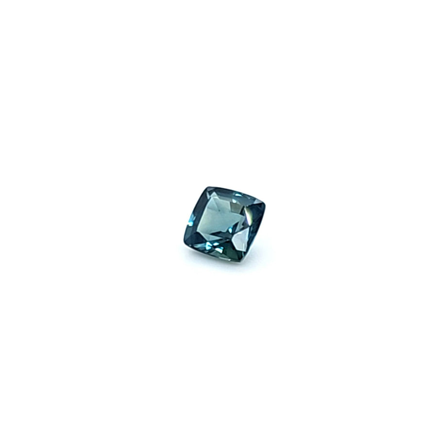 0.84 Ct Natural Teal Sapphire – VVS – 5.11 x 5.04mm