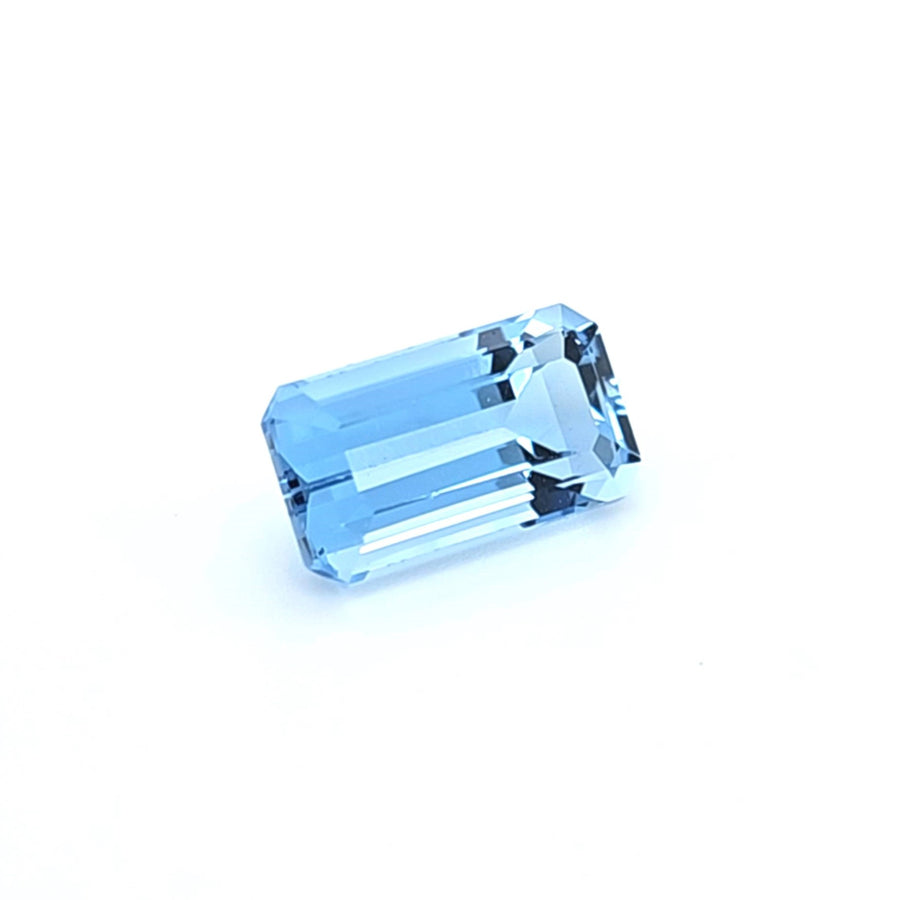 4.74 Ct Certified Natural Aquamarine - VVS – 12.90 x 7.08mm