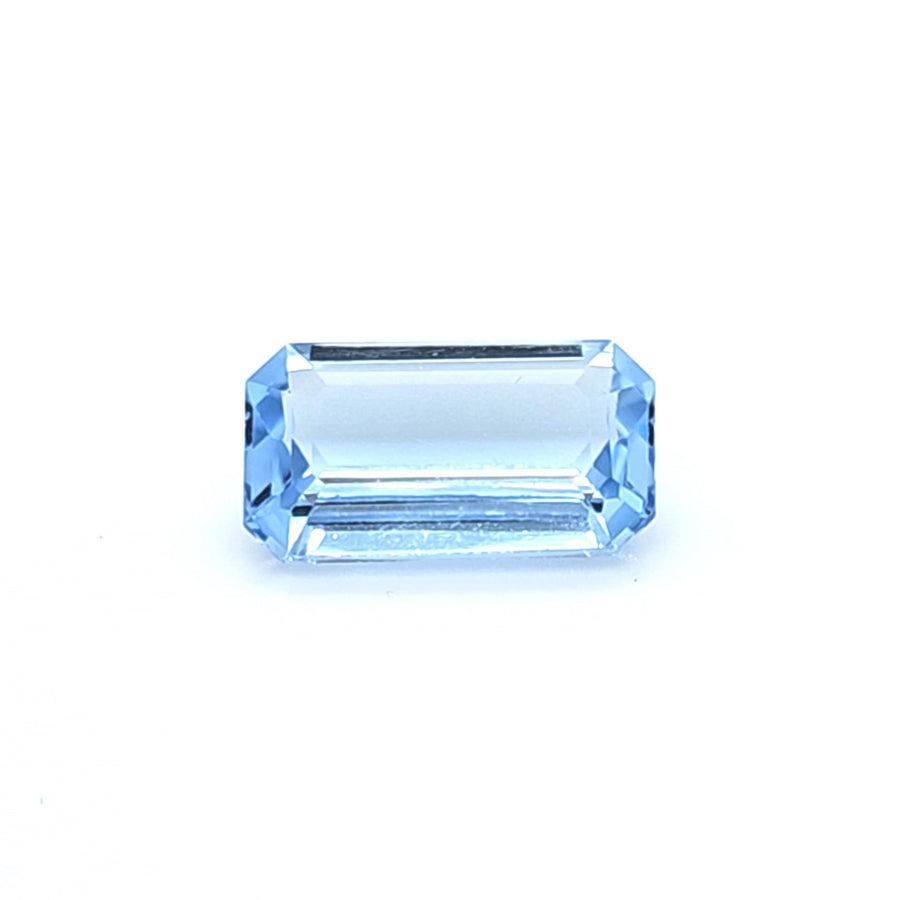 4.40 Ct Natural Aquamarine - VVS – 13.65 x 7.68mm