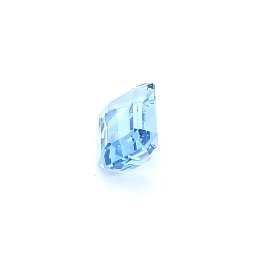 4.40 Ct Natural Aquamarine - VVS – 13.65 x 7.68mm