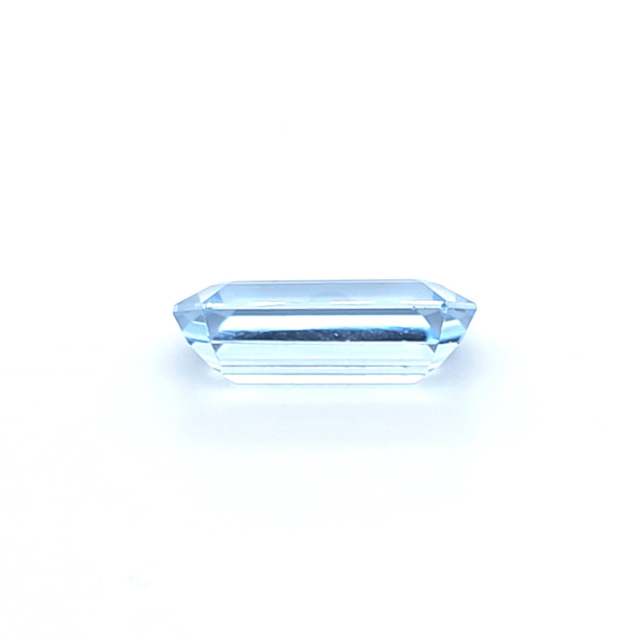 4.40 Ct Natural Aquamarine - VVS – 13.65 x 7.68mm