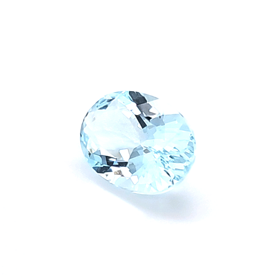 3.39 Carat Natural Aquamarine - VVS – 12.00 x 9.00mm