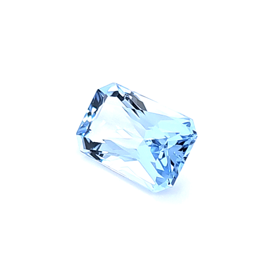 3.11 Carat Natural Aquamarine - VVS – 11.30 x 7.10mm