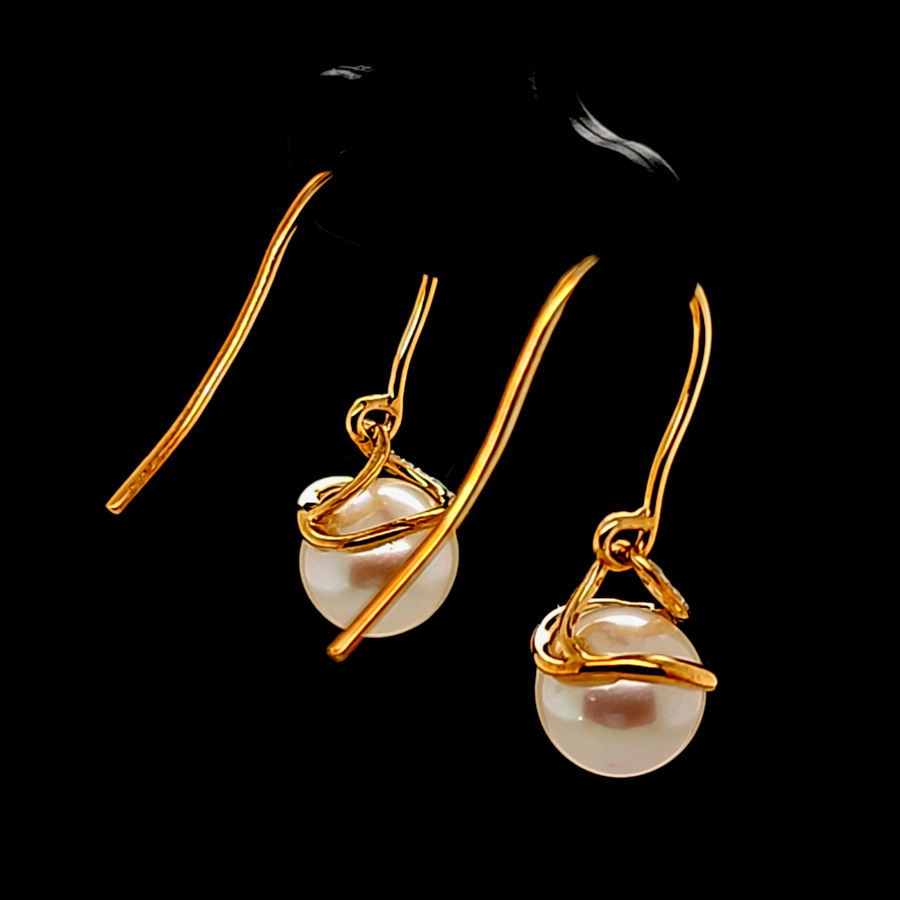 5.04 Ct Pearl & Diamond Earrings in 9K Yellow Gold