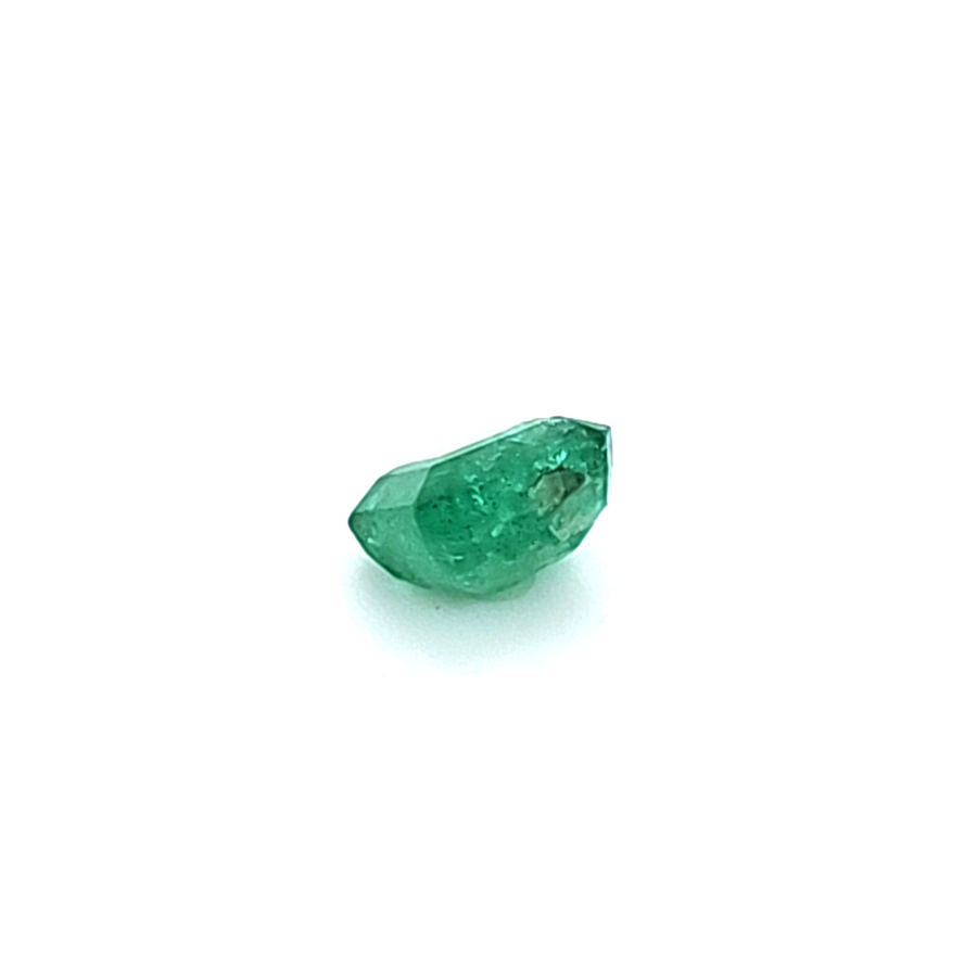 1.00 Ct Zambian Emerald – I2 – 5.53mm – Small chip