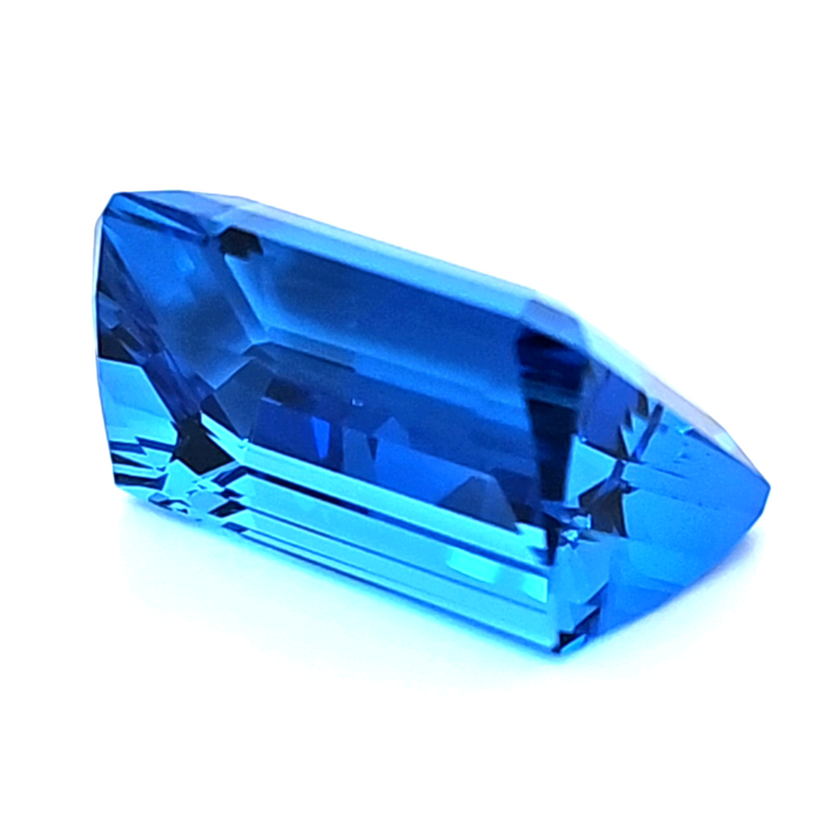 71.68 Ct Natural Swiss blue Topaz - VVS – 25.17 x 20.82mm