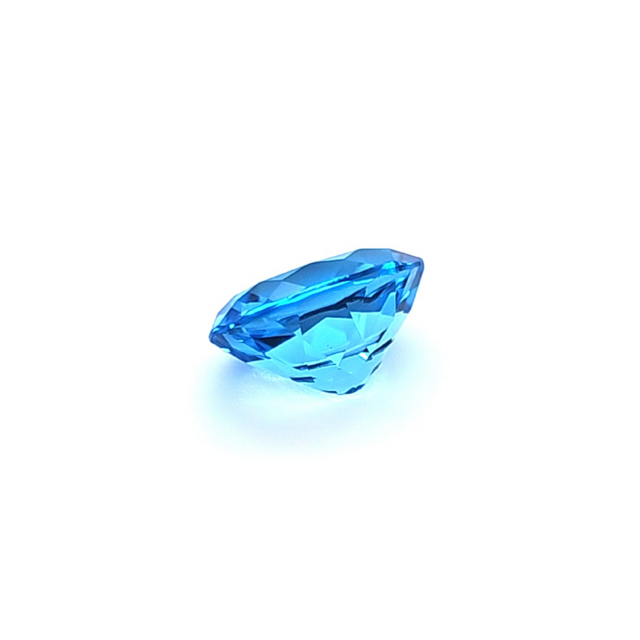 5.70 Ct Natural Swiss Blue Topaz - VVS – 12.00 x 10.00mm