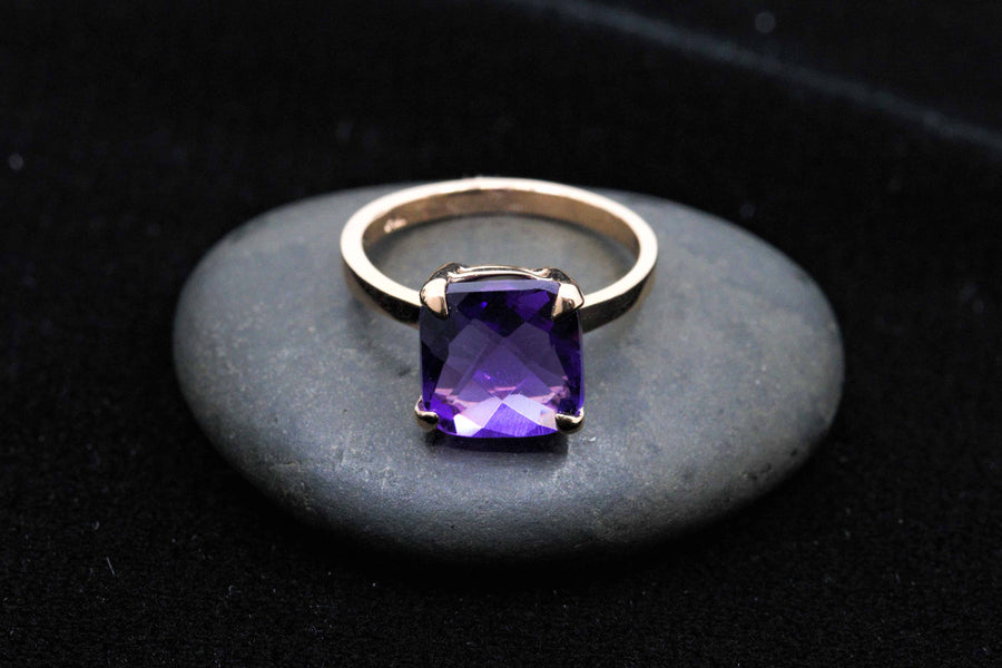 gemstones that are purple