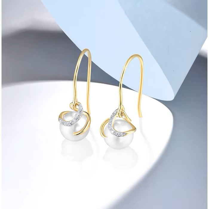 5.04 Ct Pearl & Diamond Earrings in 9K Yellow Gold