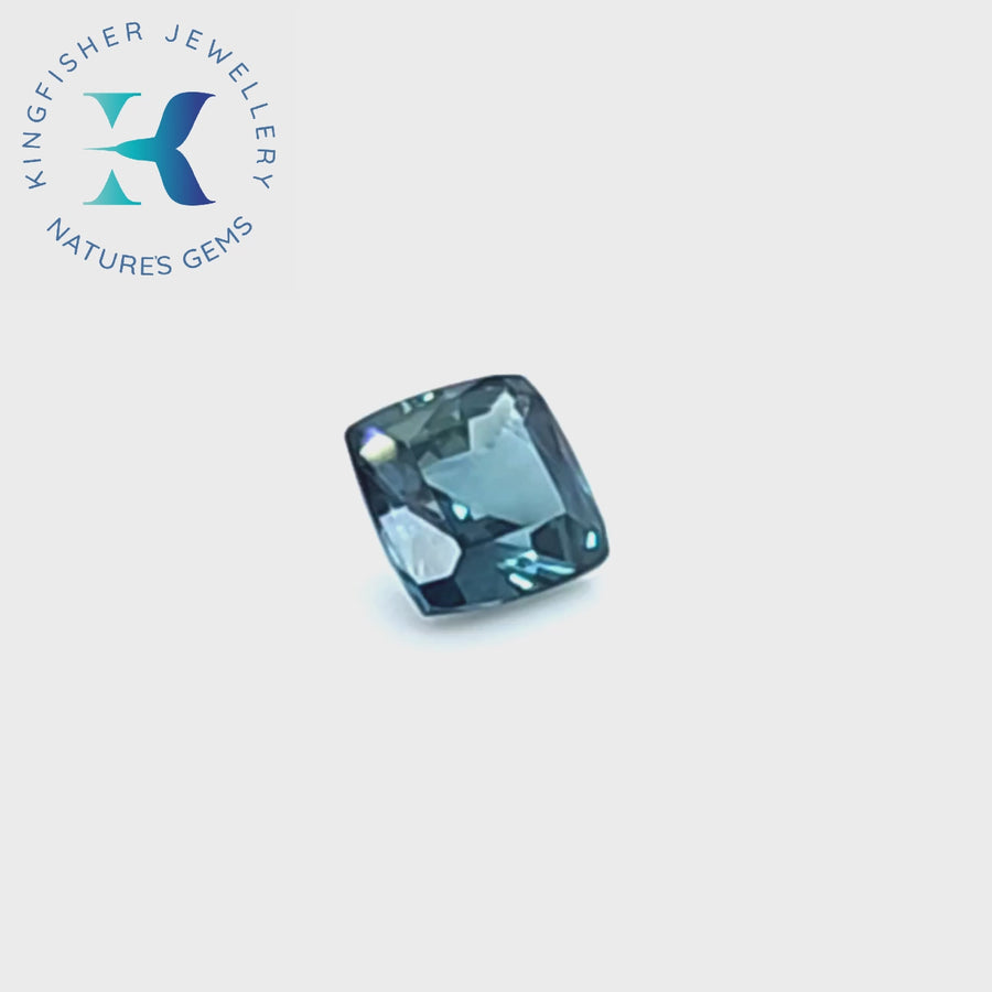 0.84 Ct Natural Teal Sapphire – VVS – 5.11 x 5.04mm