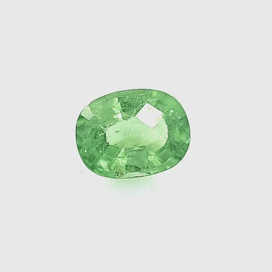 Natural Tsavorite Garnet oval cut – 1.87 Ct I2 – 7.00 x 5.00mm