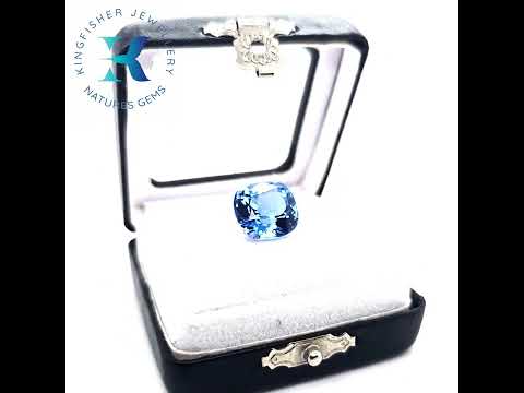 10.	Natural blue Aquamarine with lively brilliance and clean clarity. 