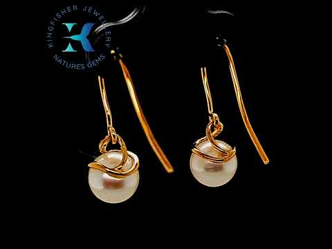 5.04 Ct Pearl & Diamond Earrings in 9K Yellow Gold