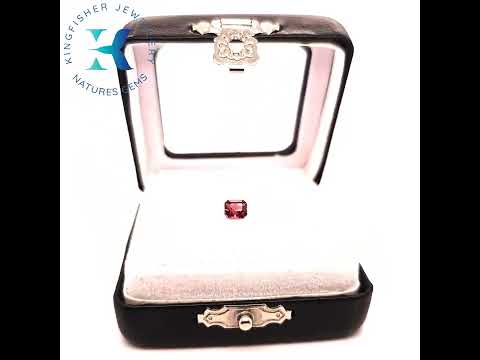 Rhodolite Garnet Colour and Clarity