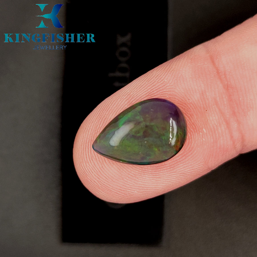 3.42 Ct Solid Smoked Welo opal – Brilliant colours with Fire AAA - 14.10mm