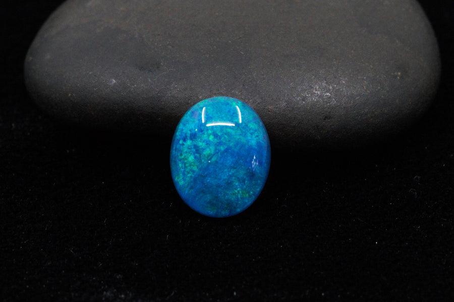 3.30 Ctw Lightning Ridge Black Opal Triplet - 12.00mm