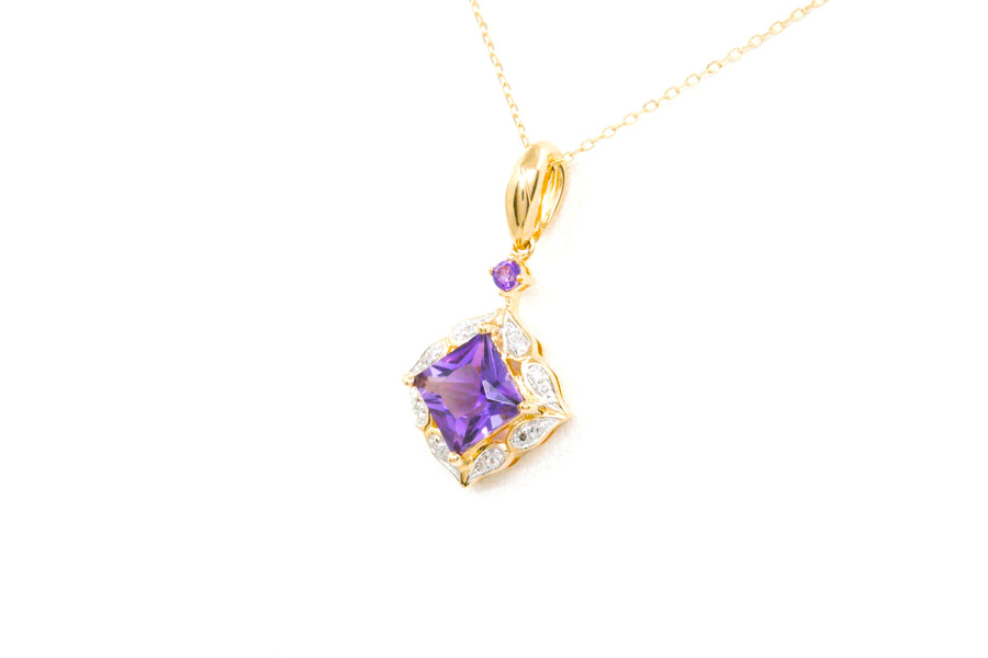 Elegant pendant