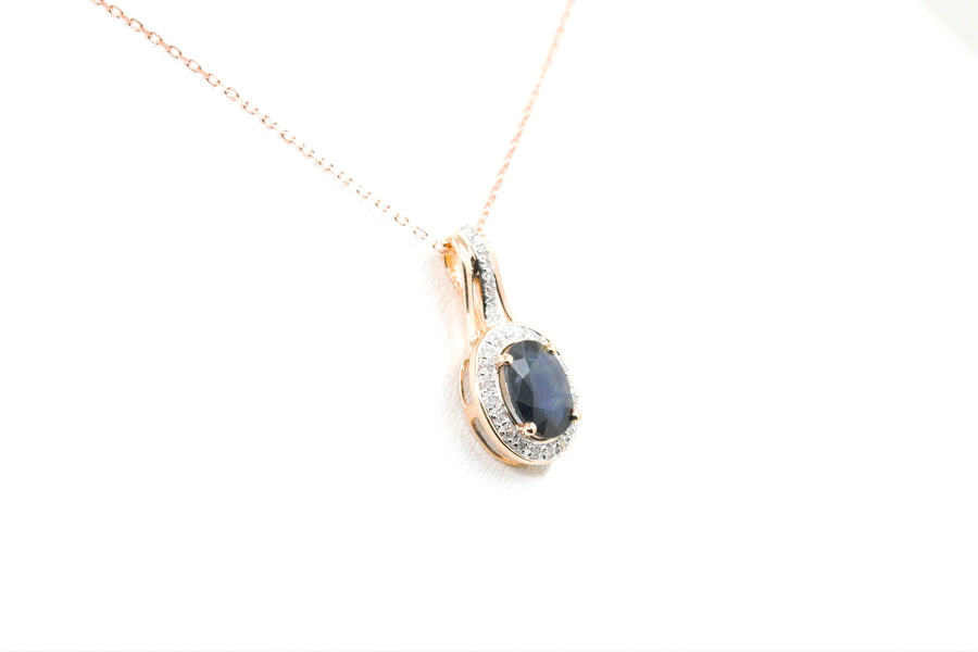 Beautiful sapphire pendant