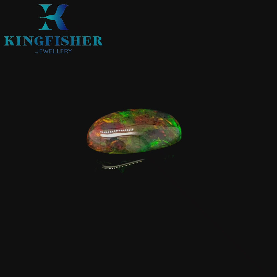 4.01 Ct Solid Smoked Welo opal with fire – Brilliant colours AAA - 16.60mm