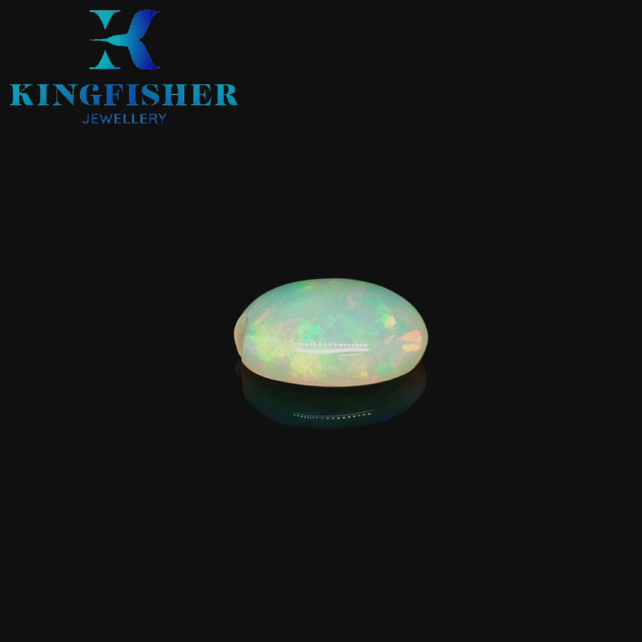 5.91 Ct Solid Welo opal – Natural bright multicoloured opal - Sadly chipped - 16.00mm