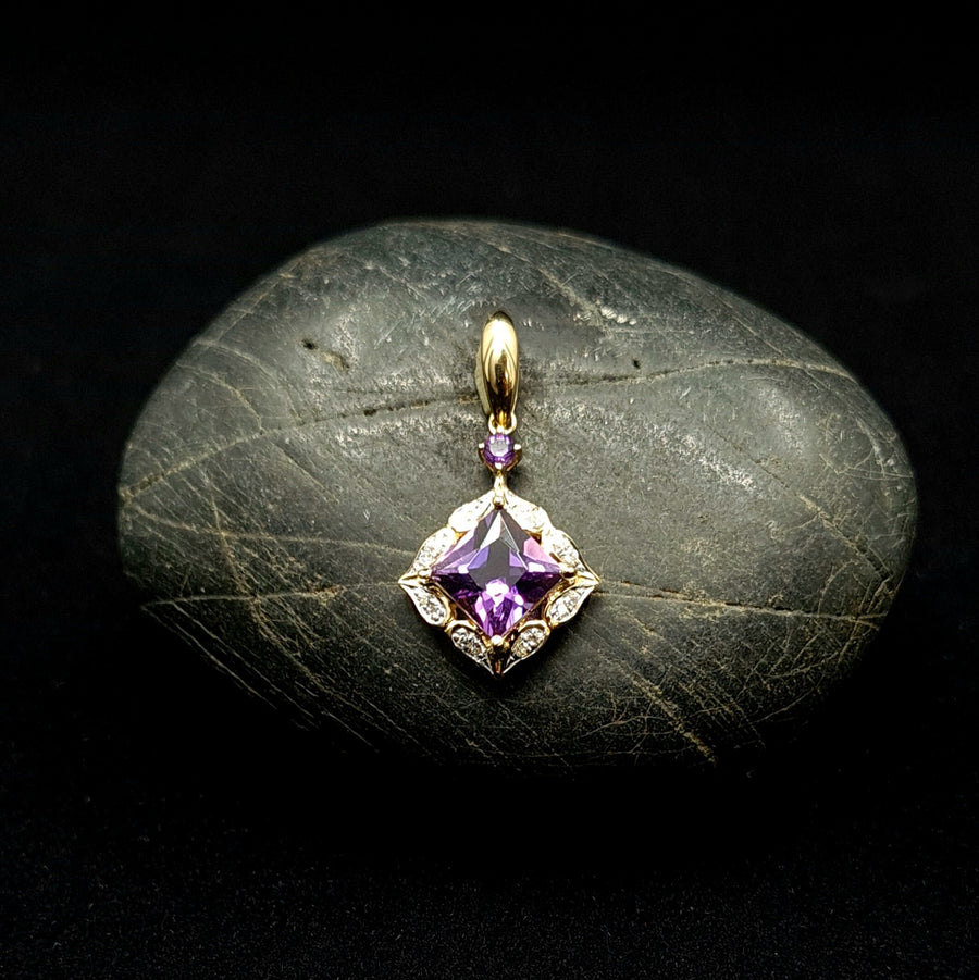 Amethyst & Diamond gold pendant